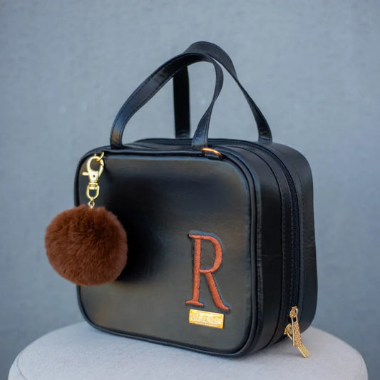 Porta Mamadeira - Couro Preto com Inicial "R"